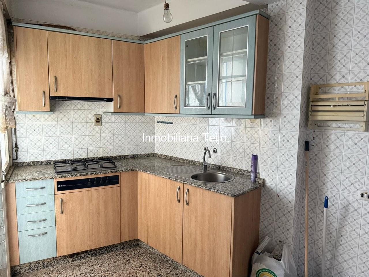 Foto 4 SE VENDE PISO CON ASCENSOR EN EL ALTO DEL CASTAÑO