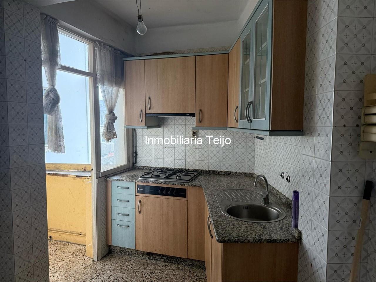 Foto 5 SE VENDE PISO CON ASCENSOR EN EL ALTO DEL CASTAÑO