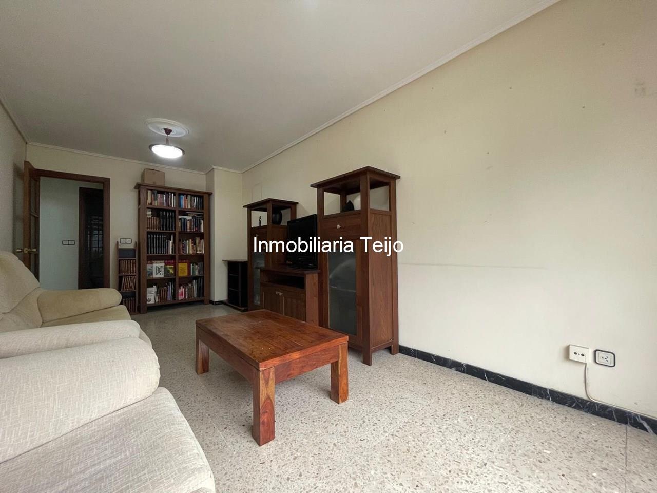 Foto 6 SE VENDE PISO CON ASCENSOR, PLAZA DE GARAJE Y TRASTERO EN CARANZA