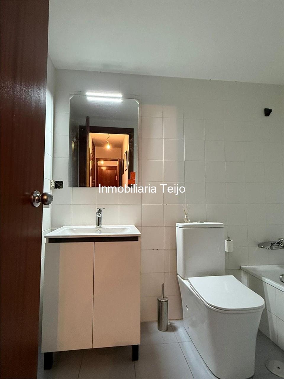 Foto 11 SE VENDE PISO CON ASCENSOR, PLAZA DE GARAJE Y TRASTERO EN ESTEIRO