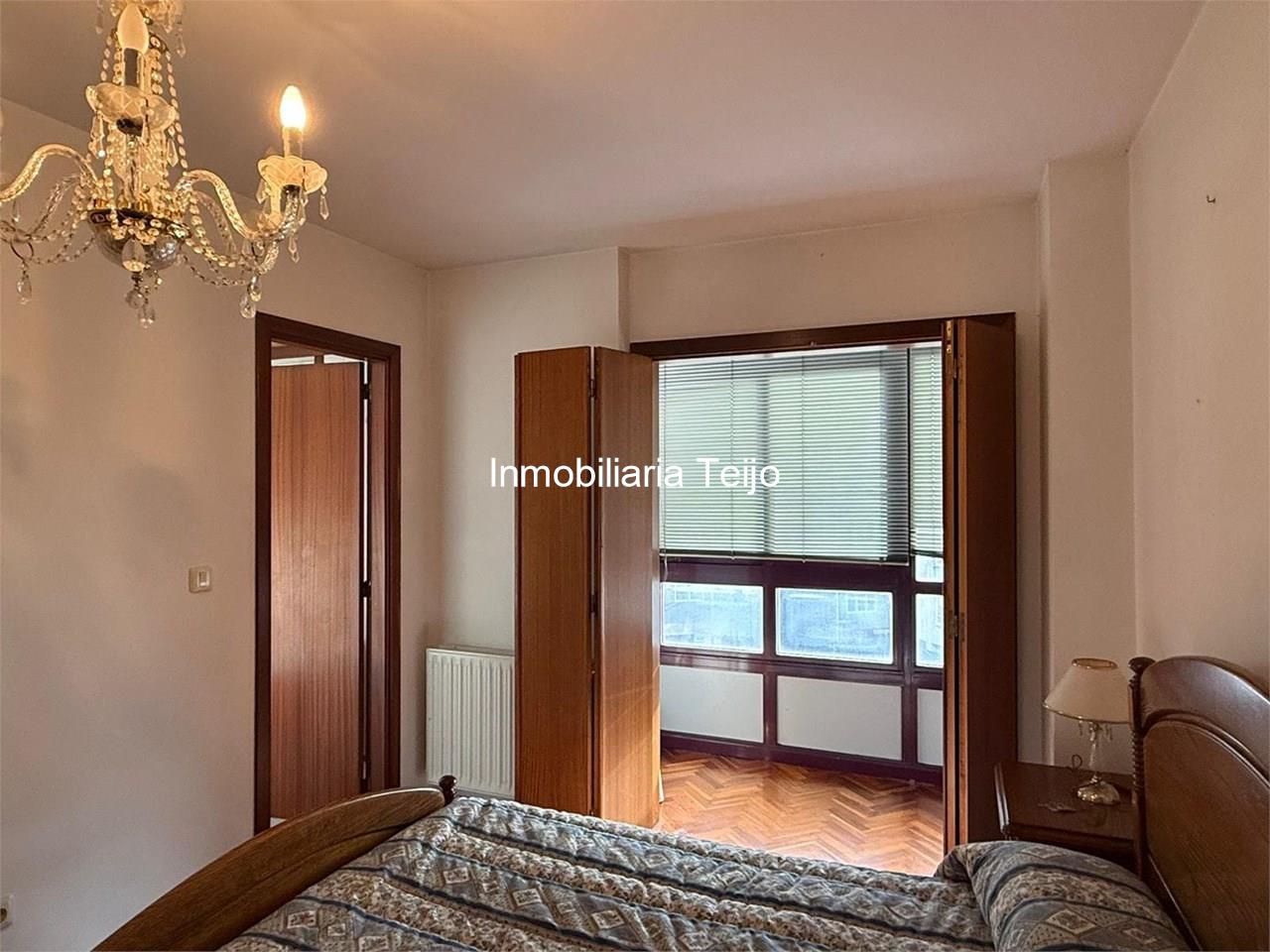 Foto 14 SE VENDE PISO CON ASCENSOR, PLAZA DE GARAJE Y TRASTERO EN ESTEIRO