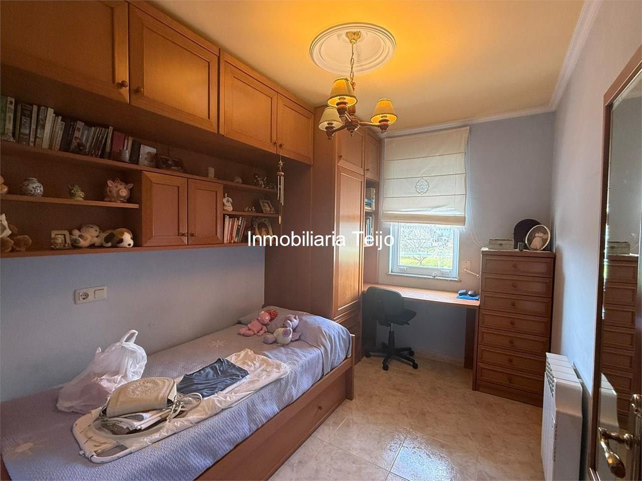 Foto 11 SE VENDE PISO CON BUHARDILLA EN SANTA MARINA