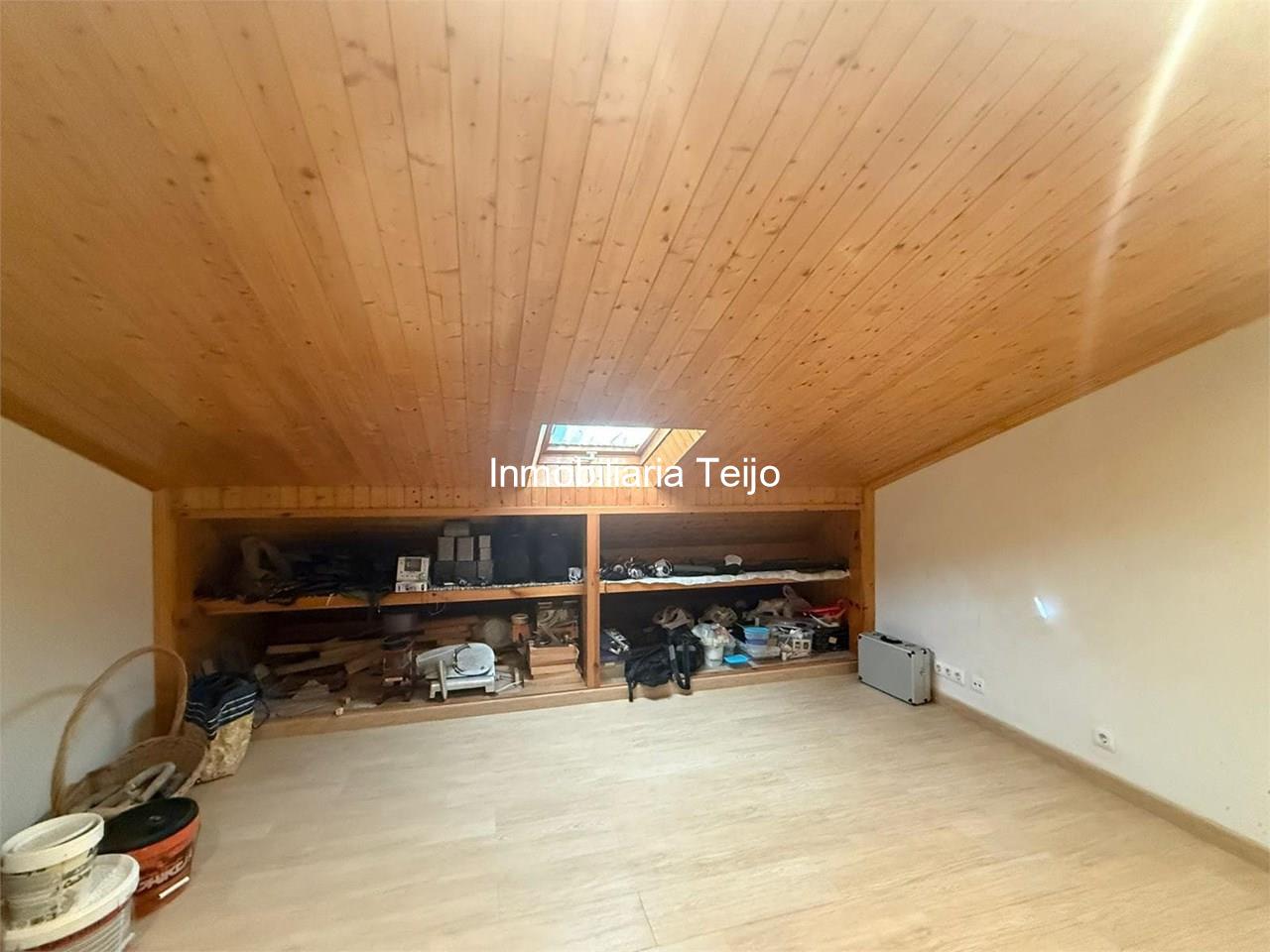 Foto 18 SE VENDE PISO CON BUHARDILLA EN SANTA MARINA