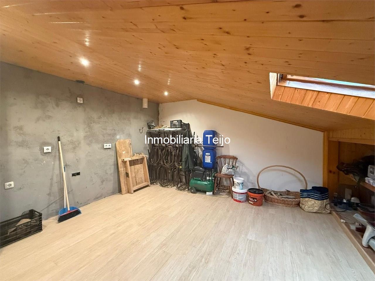 Foto 19 SE VENDE PISO CON BUHARDILLA EN SANTA MARINA