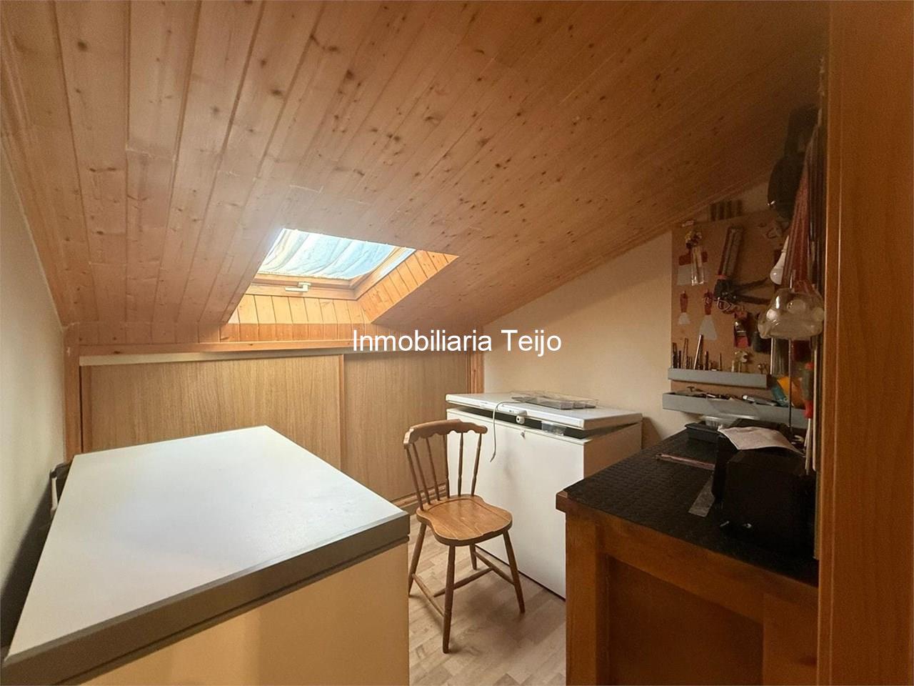 Foto 21 SE VENDE PISO CON BUHARDILLA EN SANTA MARINA