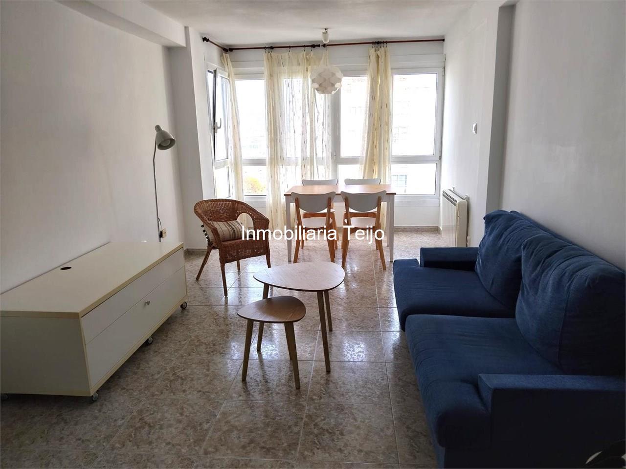 Foto 2 SE VENDE PISO CON MUY BUENAS VISTAS EN CARANZA 