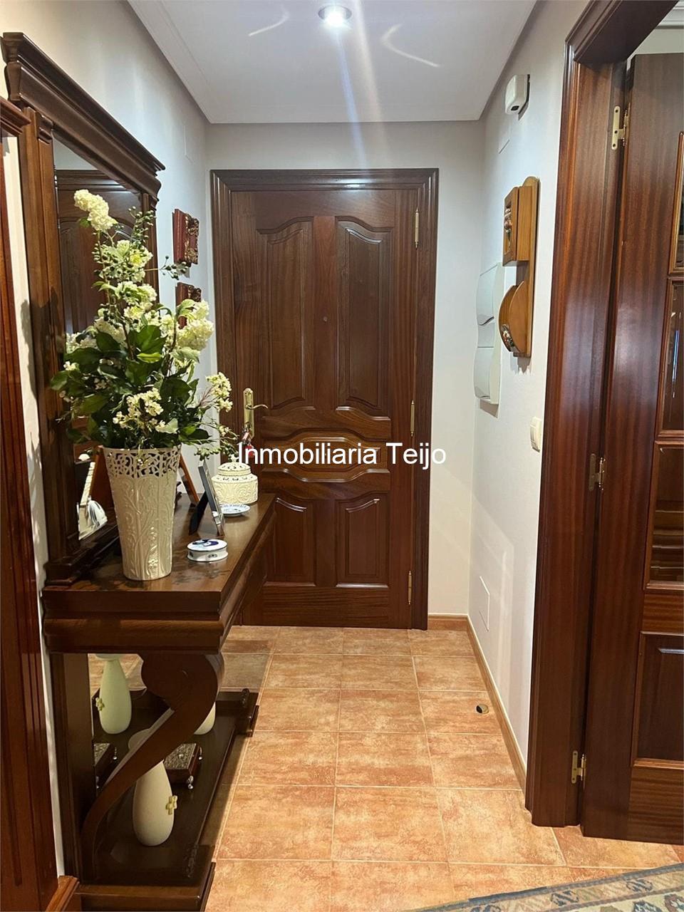 Foto 5 SE VENDE PISO CON PLAZA DE GARAJE, TRASTERO Y ASCENSOR EN A GÁNDARA