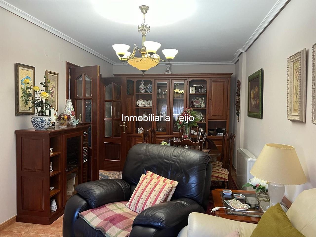 Foto 7 SE VENDE PISO CON PLAZA DE GARAJE, TRASTERO Y ASCENSOR EN A GÁNDARA