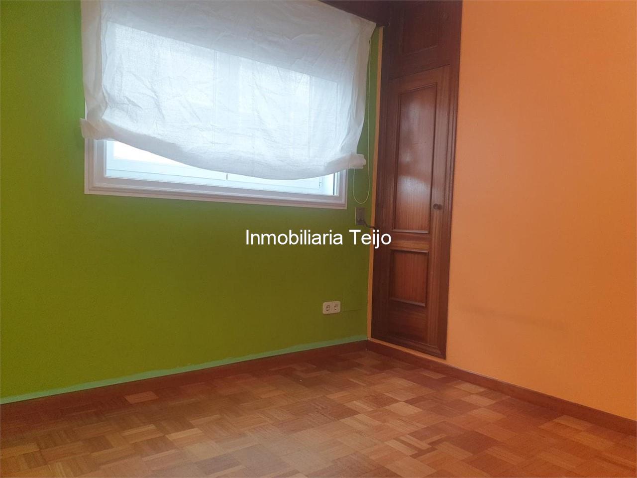 Foto 12 SE VENDE PISO CON PLAZA DE GARAJE Y TRASTERO EN PIÑEIROS