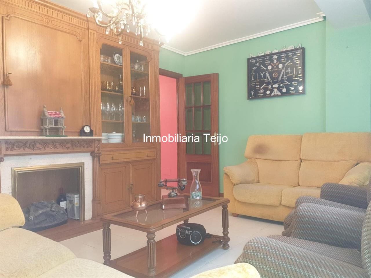 Foto 3 SE VENDE PISO CON PLAZA DE GARAJE Y TRASTERO EN PIÑEIROS