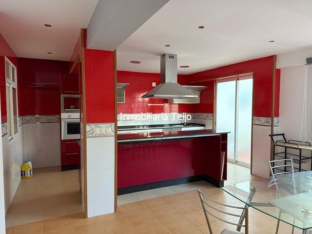 SE VENDE PISO CON TERRAZA CERCA DE PLAZA DE ESPAÑA - Ferrol