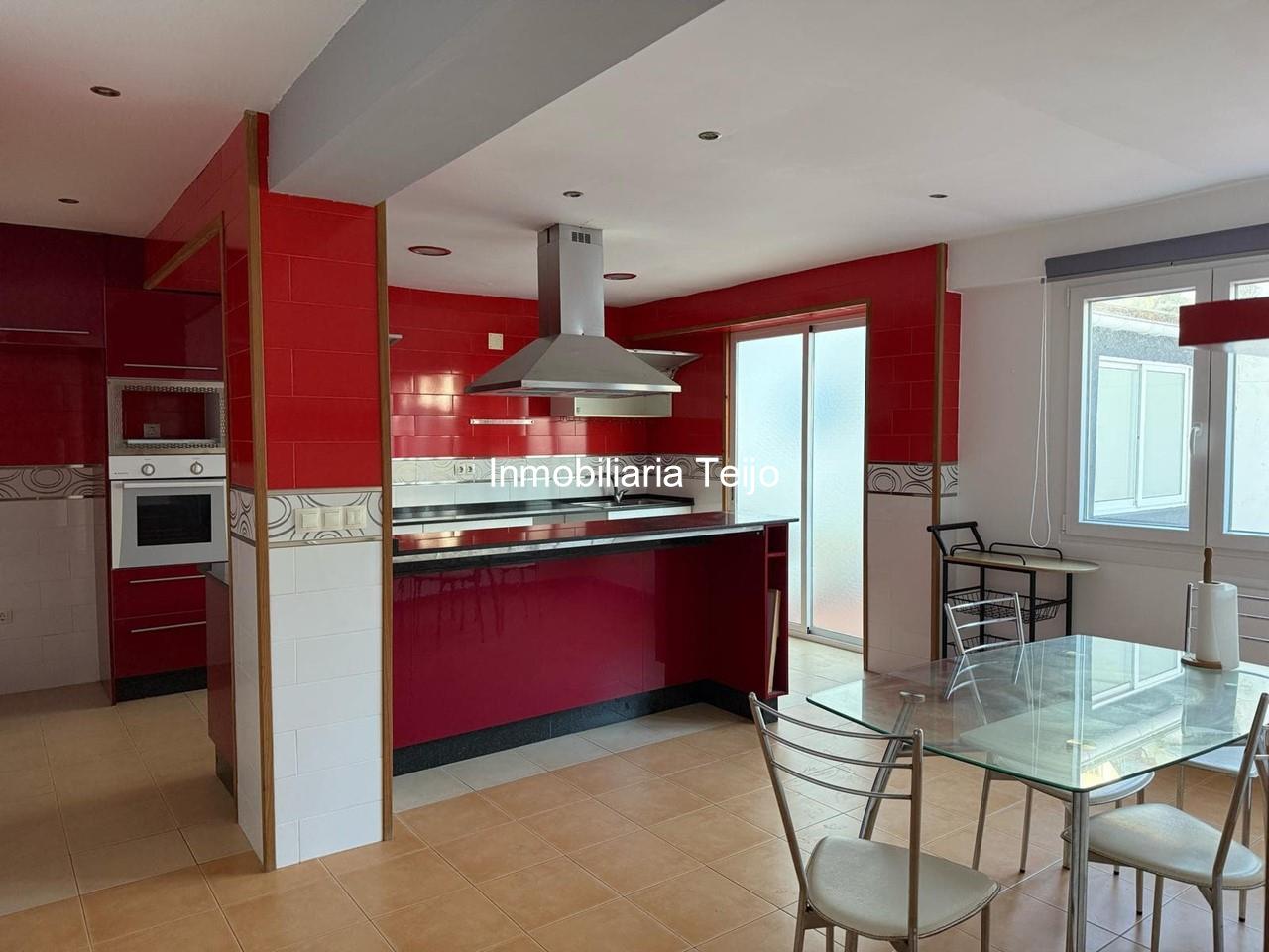 Foto 2 SE VENDE PISO CON TERRAZA CERCA DE PLAZA DE ESPAÑA
