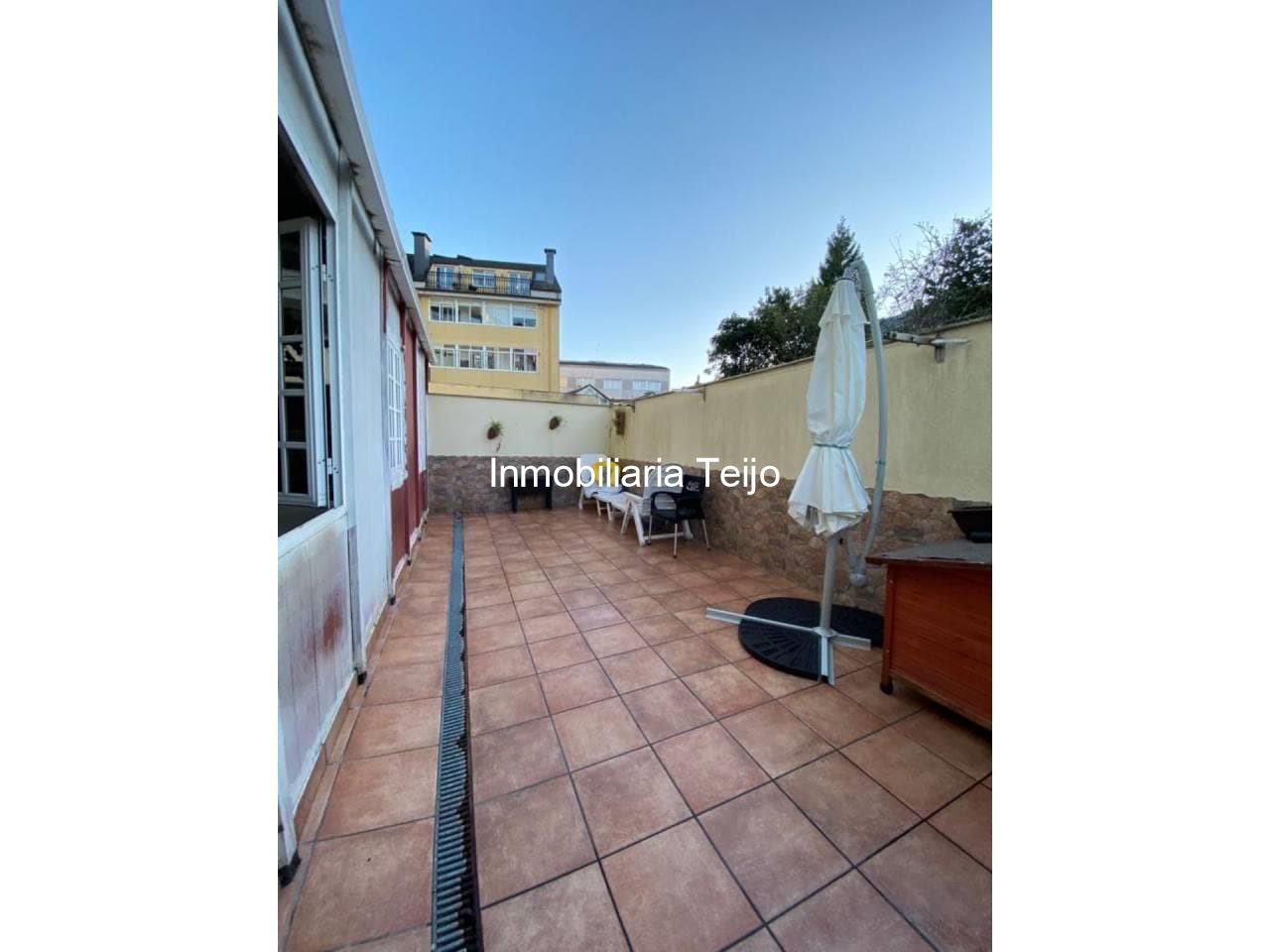 Foto 2 SE VENDE PISO CON TERRAZA EN FREIXEIRO