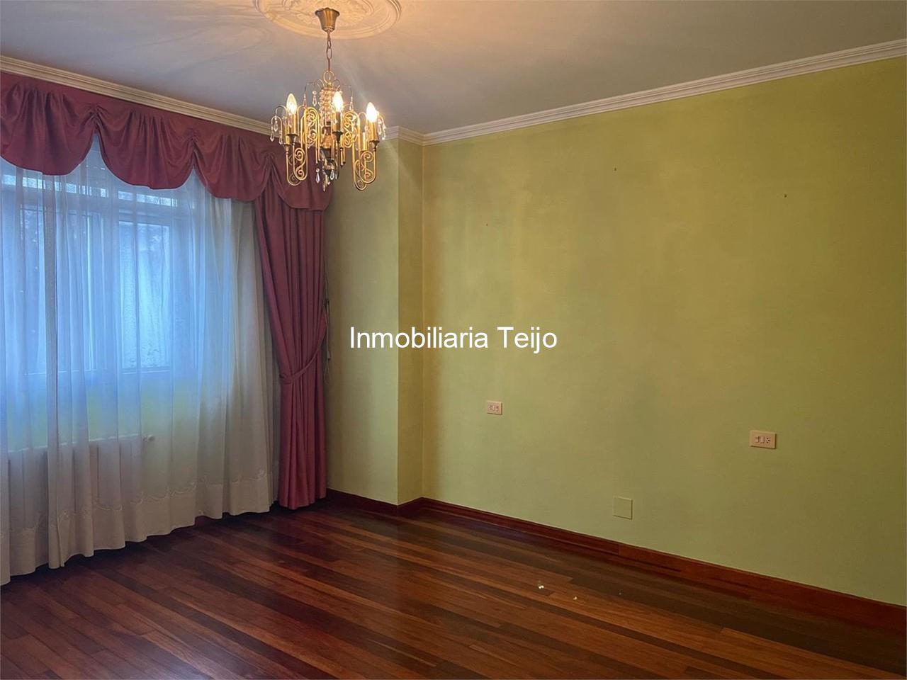 Foto 12 SE VENDE PISO CON TERRAZA EN SANTA CECILIA