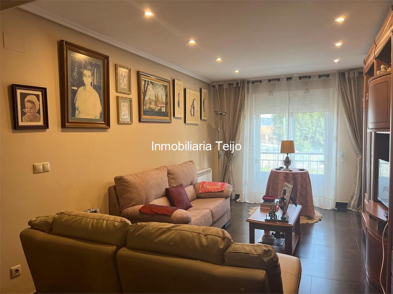 Foto 10 SE VENDE PISO CON TRASTERO Y PLAZA DE GARAJE EN A GÁNDARA 