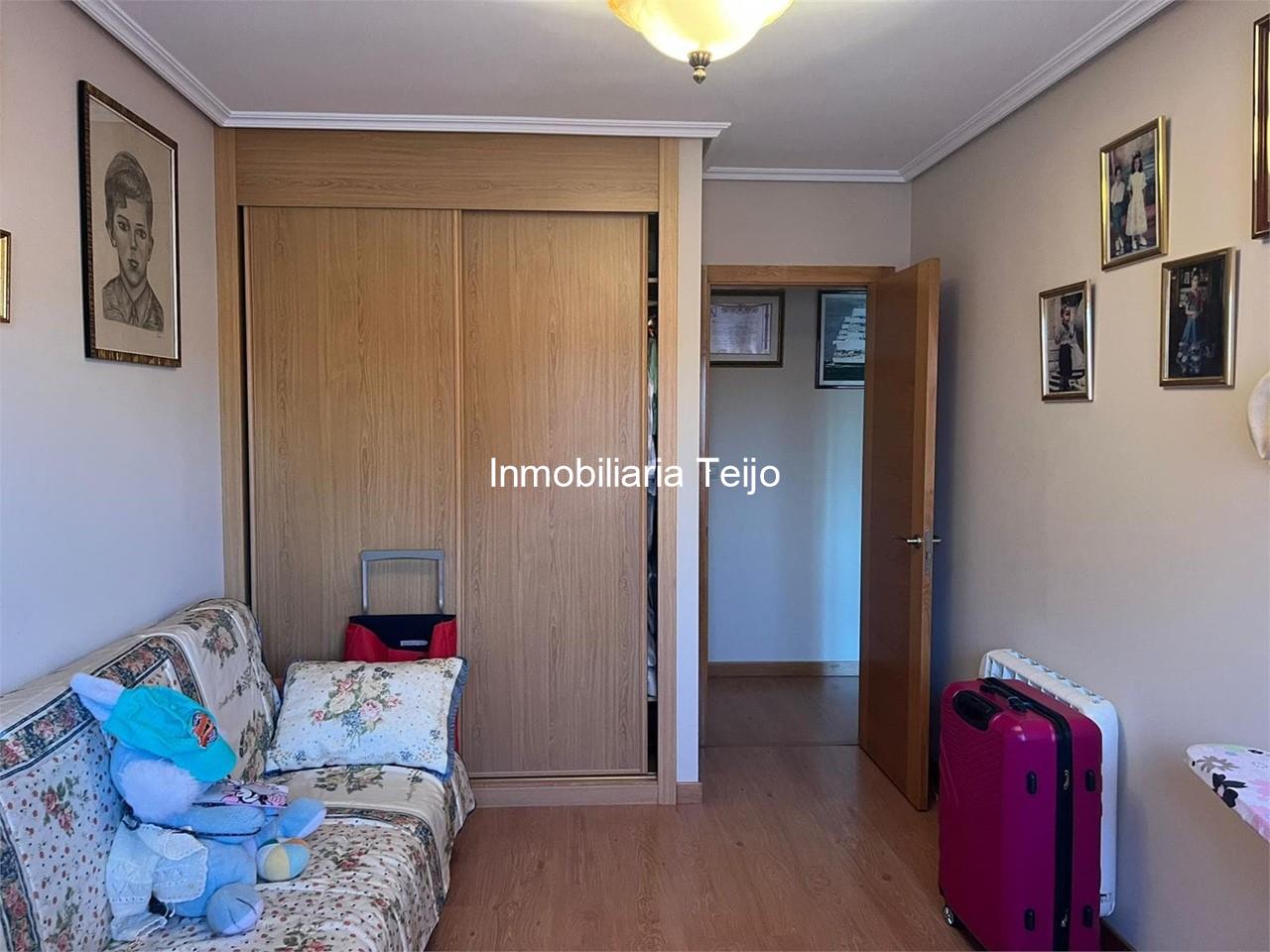 Foto 21 SE VENDE PISO CON TRASTERO Y PLAZA DE GARAJE EN A GÁNDARA 