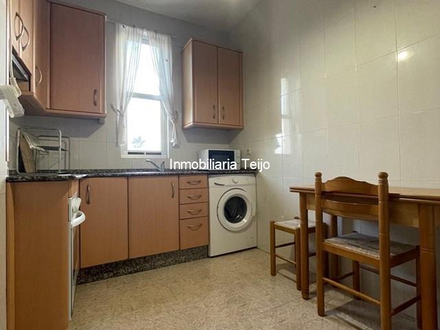 SE VENDE PISO DE 3 DORMITORIOS EN CATABOIS - NO PRECISA REFORMA - Ferrol
