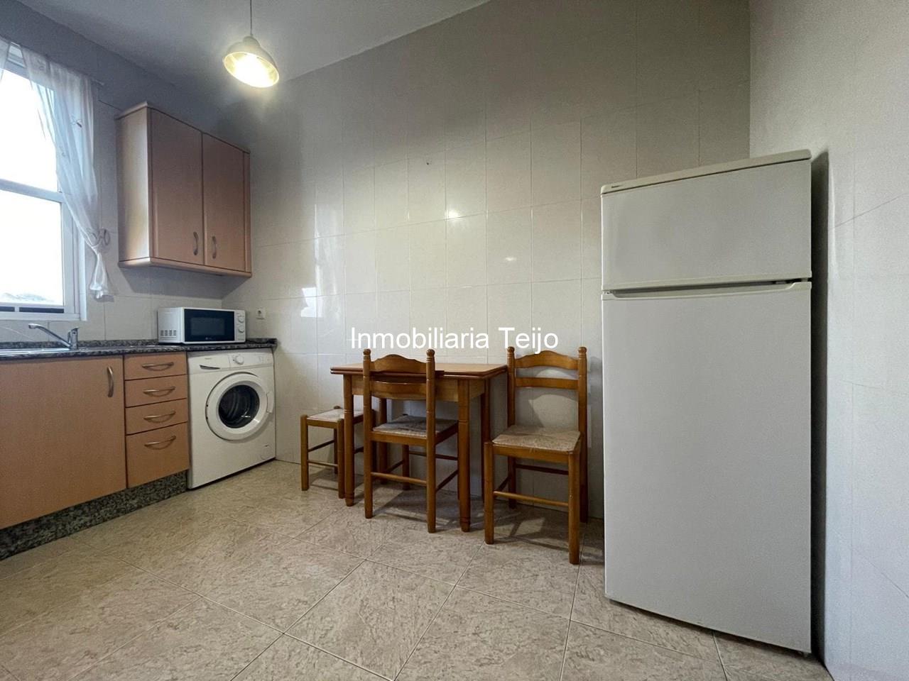 Foto 3 SE VENDE PISO DE 3 DORMITORIOS EN CATABOIS - NO PRECISA REFORMA