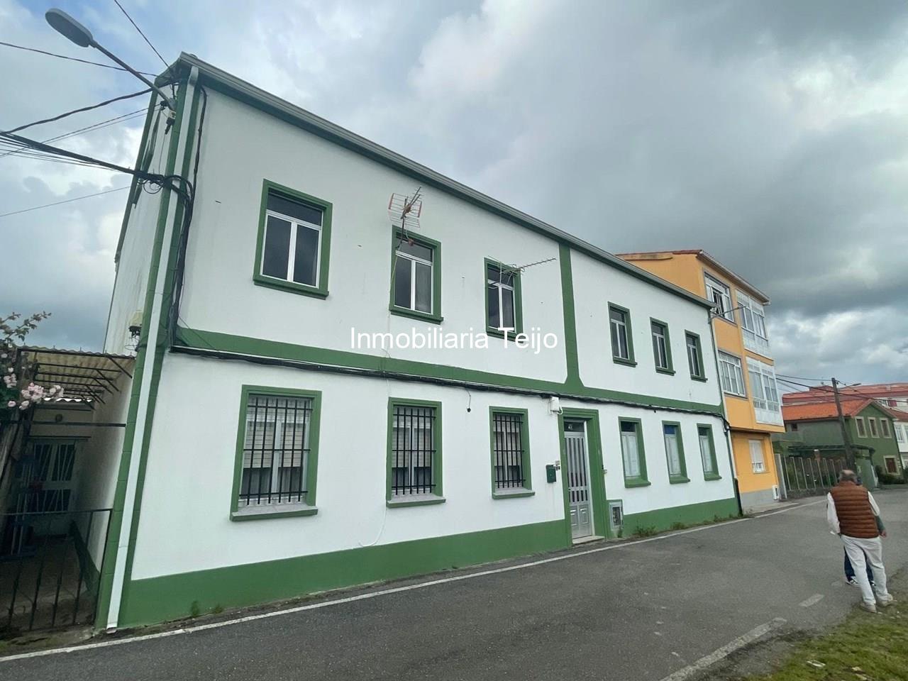 Foto 9 SE VENDE PISO DE 3 DORMITORIOS EN O PONTO PARA REFORMAR