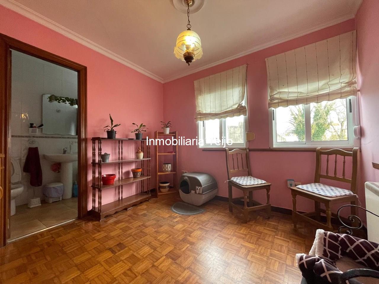 Foto 5 SE VENDE PISO DE 3 DORMITORIOS, TERRAZA EXTERIOR Y DOS TRASTEROS EN EL CENTRO