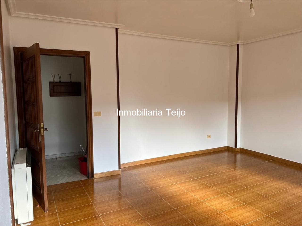 Foto 6 SE VENDE PISO EN A GANDARA