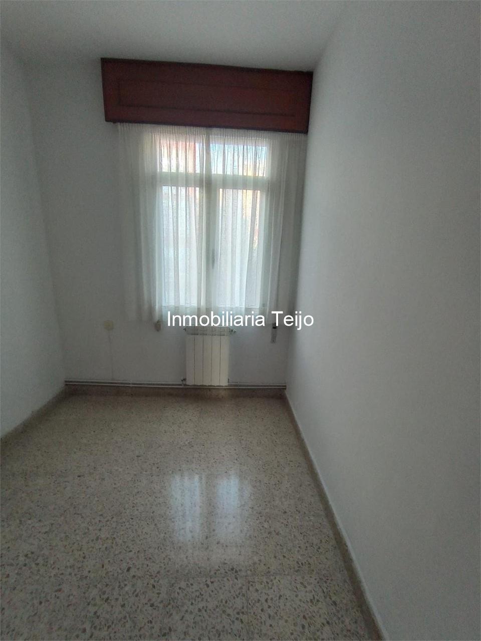 Foto 2 SE VENDE PISO EN CANIDO