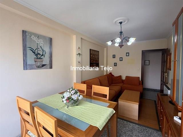 SE VENDE PISO EN CARANZA MUY LUMINOSO  - Ferrol