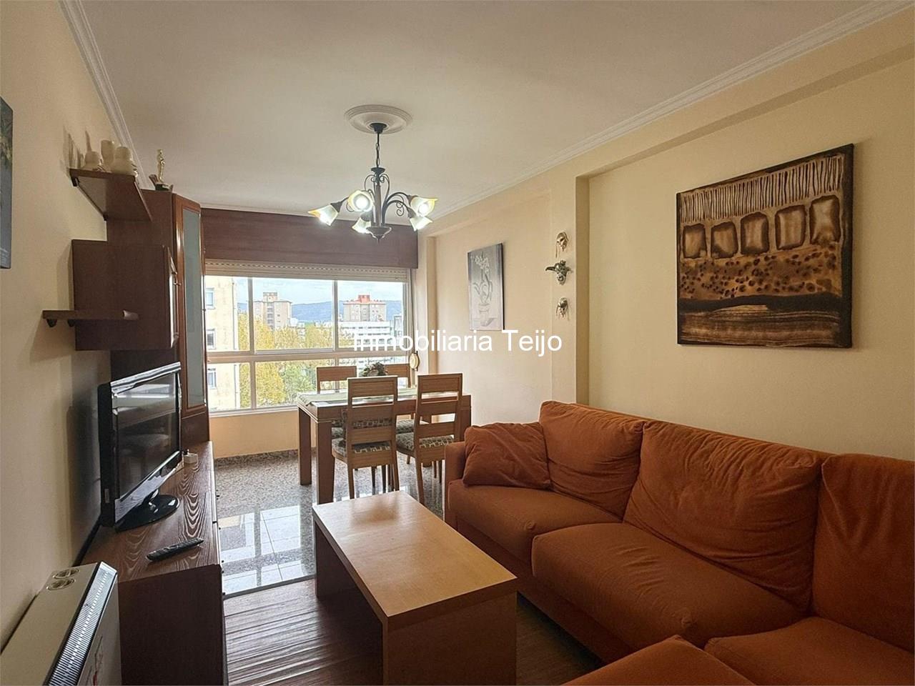 Foto 3 SE VENDE PISO EN CARANZA MUY LUMINOSO 