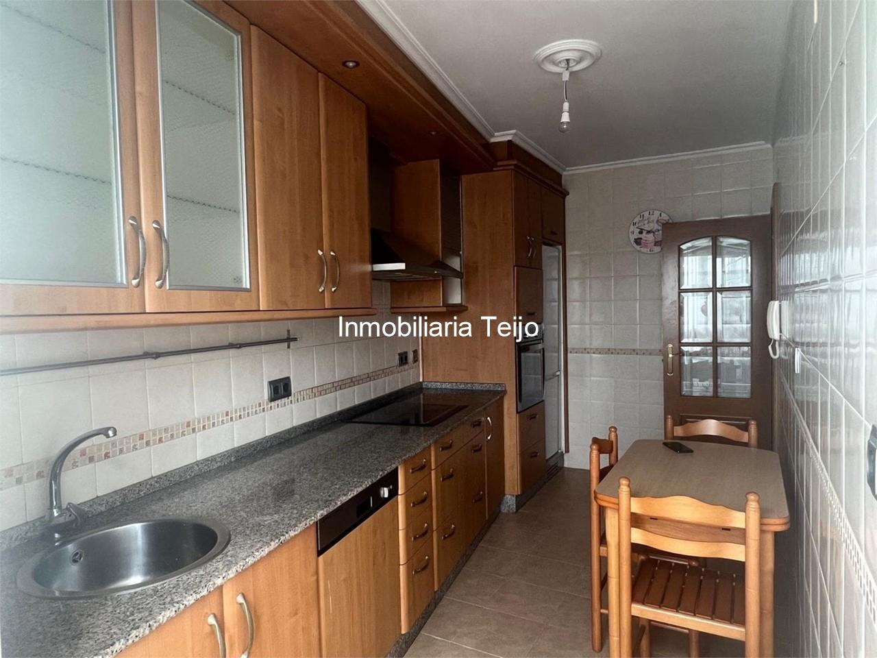 Foto 2 SE VENDE PISO EN EL FEAL 