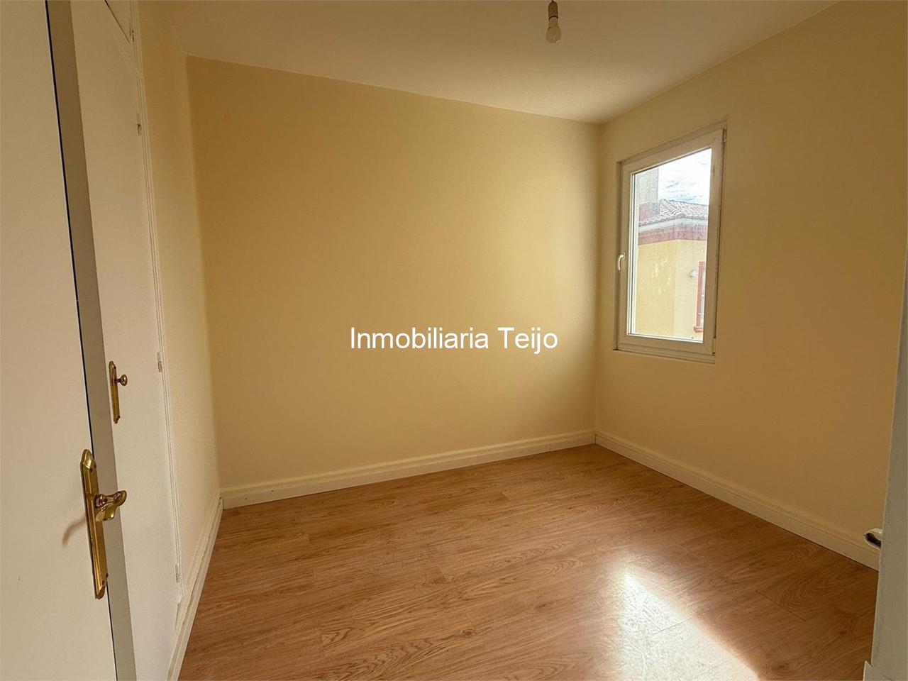 Foto 11 SE VENDE PISO EN LAS VIVIENDAS DE BAZAN 