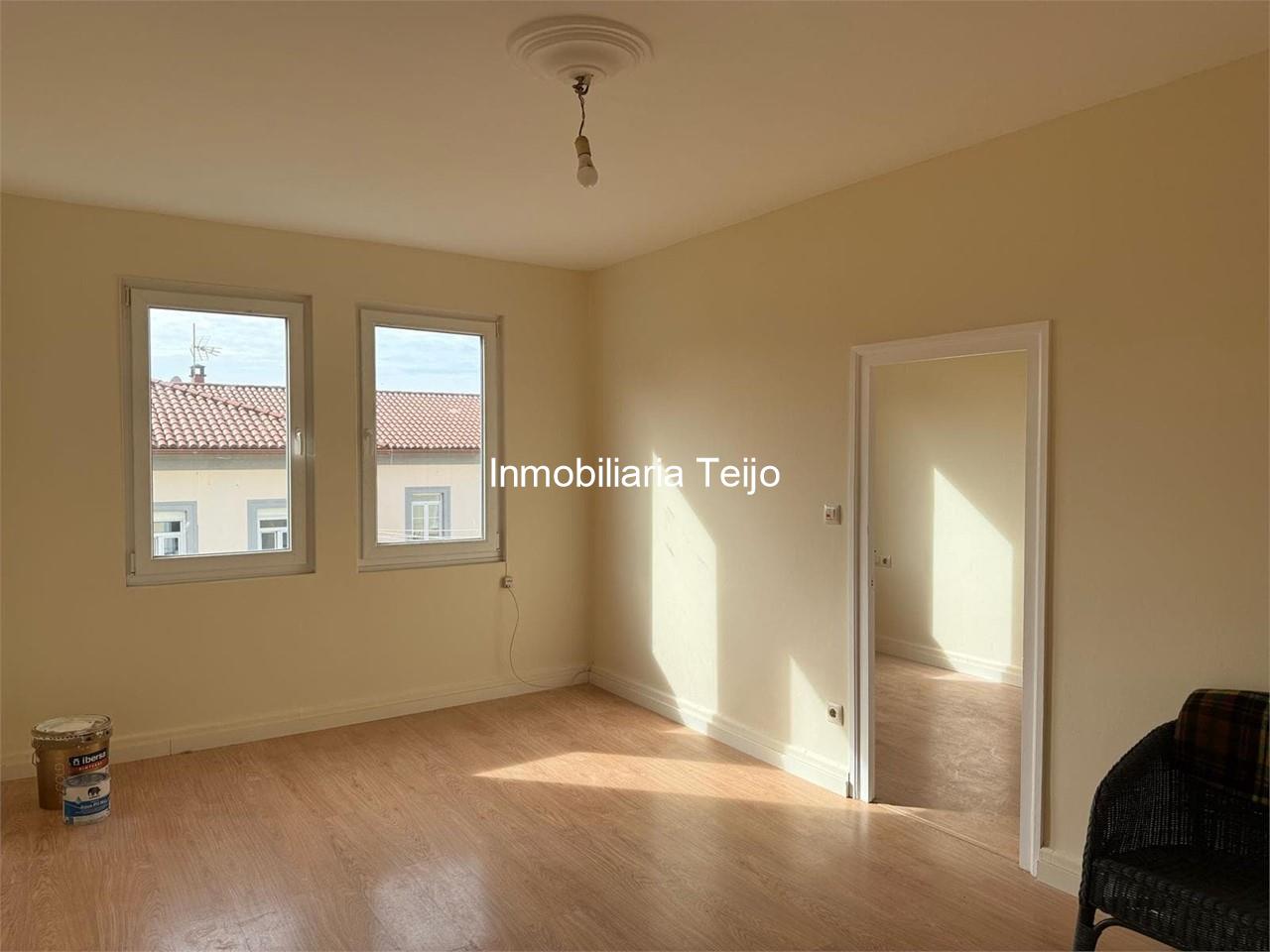 Foto 3 SE VENDE PISO EN LAS VIVIENDAS DE BAZAN 