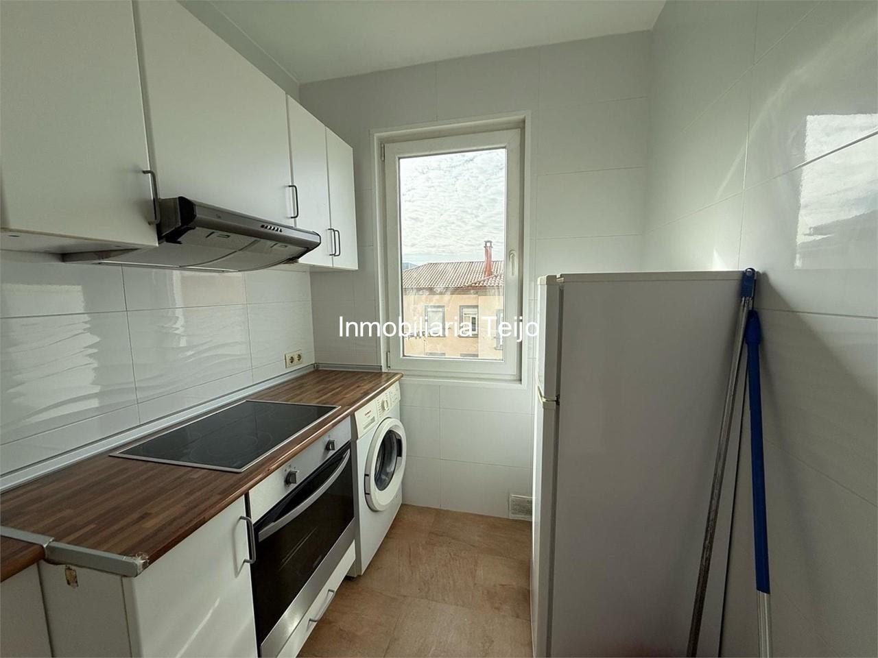 Foto 6 SE VENDE PISO EN LAS VIVIENDAS DE BAZAN 