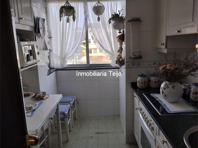 SE VENDE PISO EN LAS VIVIENDAS DE SAN PABLO (CATABOIS) - Ferrol