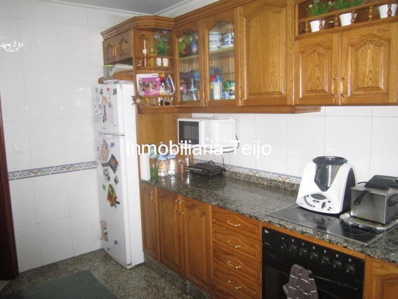 Foto 2 SE VENDE PISO EN NARÓN