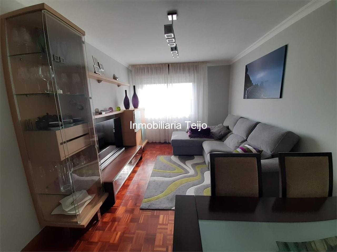 Foto 1 SE VENDE PISO EN O PONTO