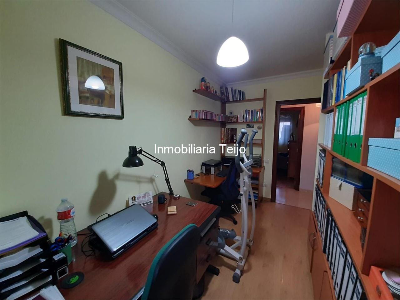 Foto 24 SE VENDE PISO EN O PONTO