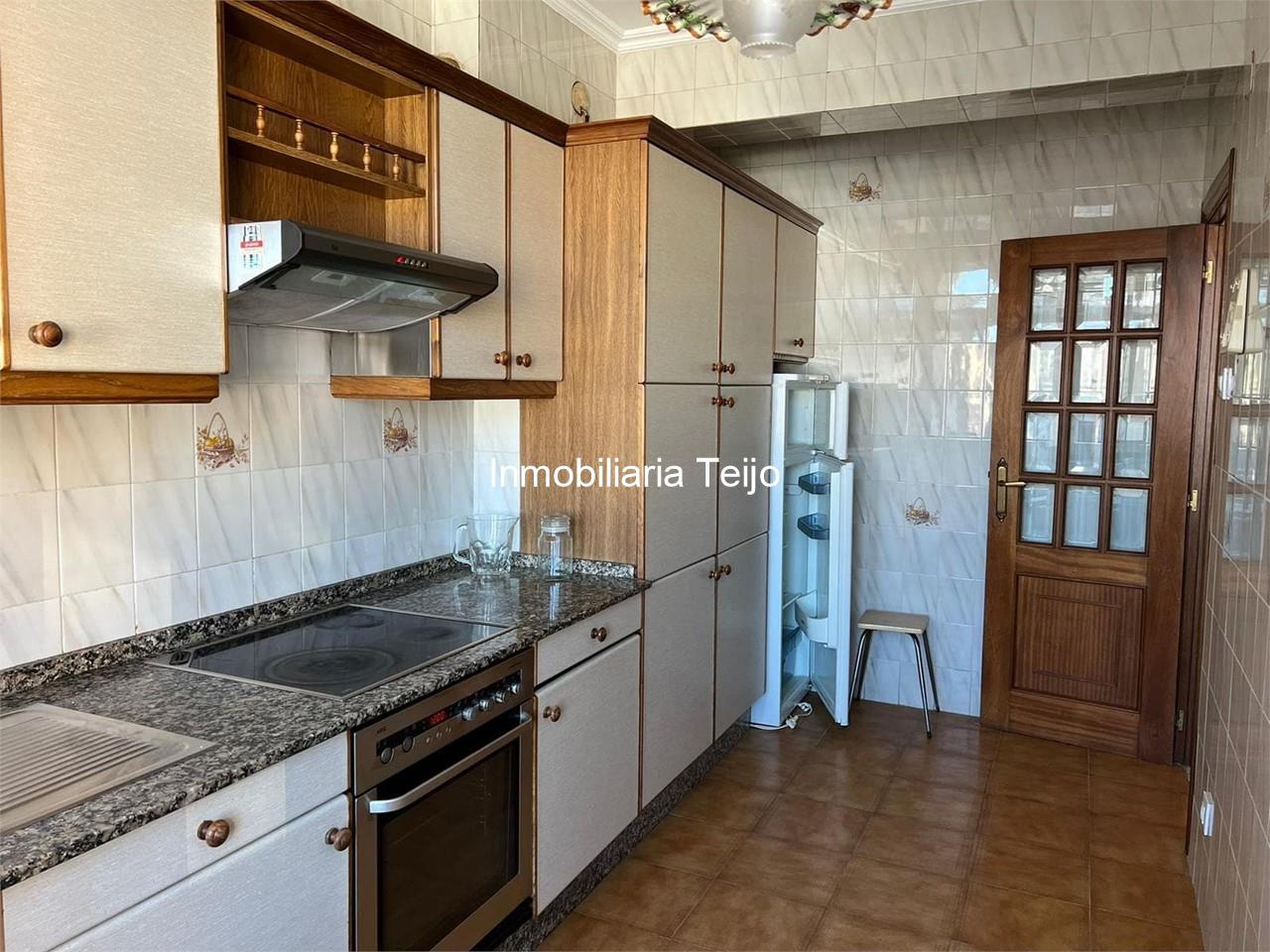 Foto 3 SE VENDE PISO EN PORTANOVA