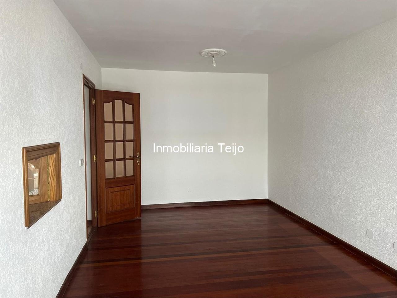 Foto 6 SE VENDE PISO EN SANTA CECILIA CON PLAZA DE GARAJE