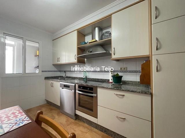 SE VENDE PISO MUY BIEN CONSERVADO CON ASCENSOR EN FAJARDO - Ferrol