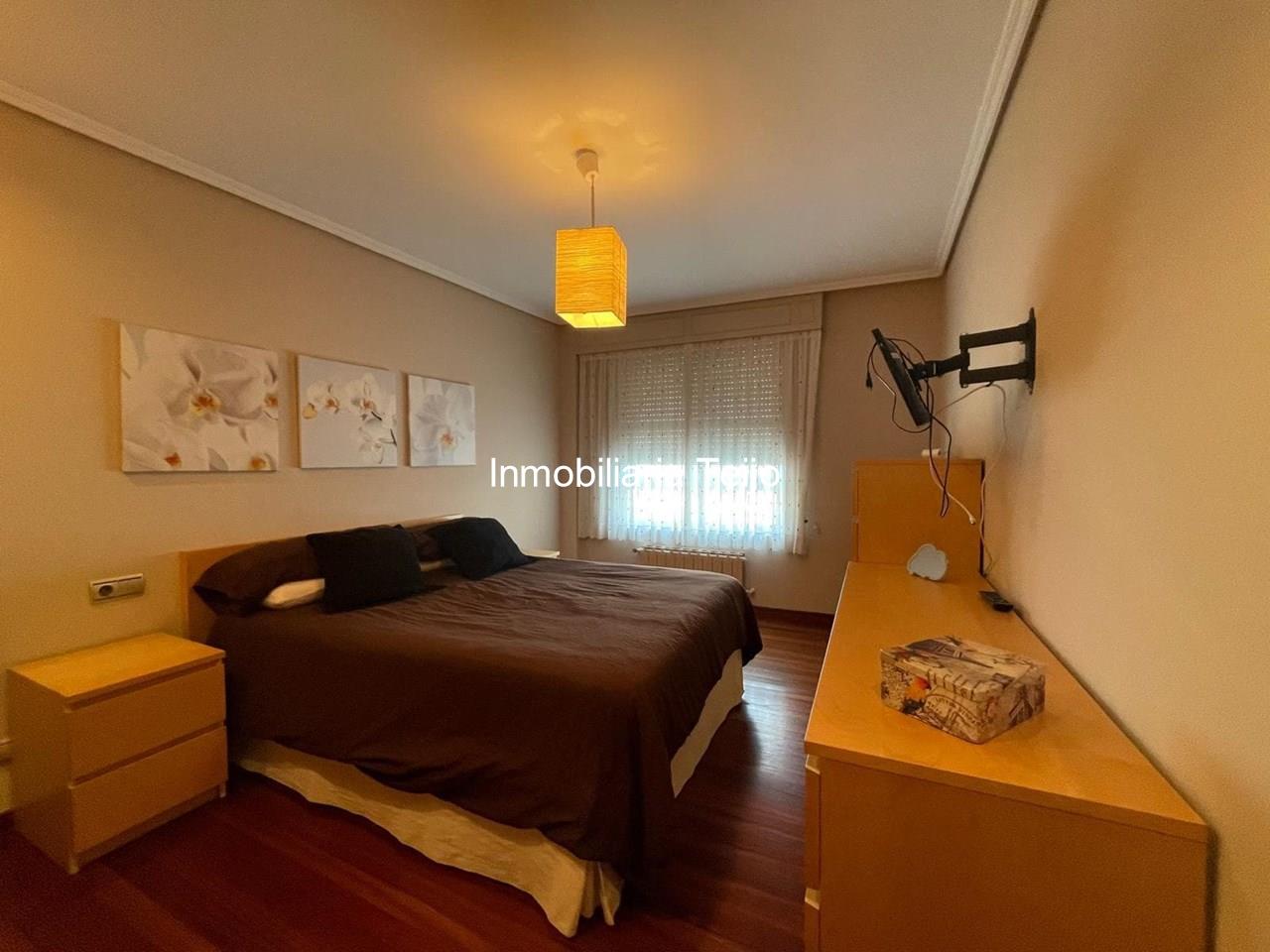 Foto 16 SE VENDE PISO MUY BIEN CONSERVADO CON PLAZA DE GARAJE, TRASTERO Y CALEFACCIÓN EN SAN JUAN