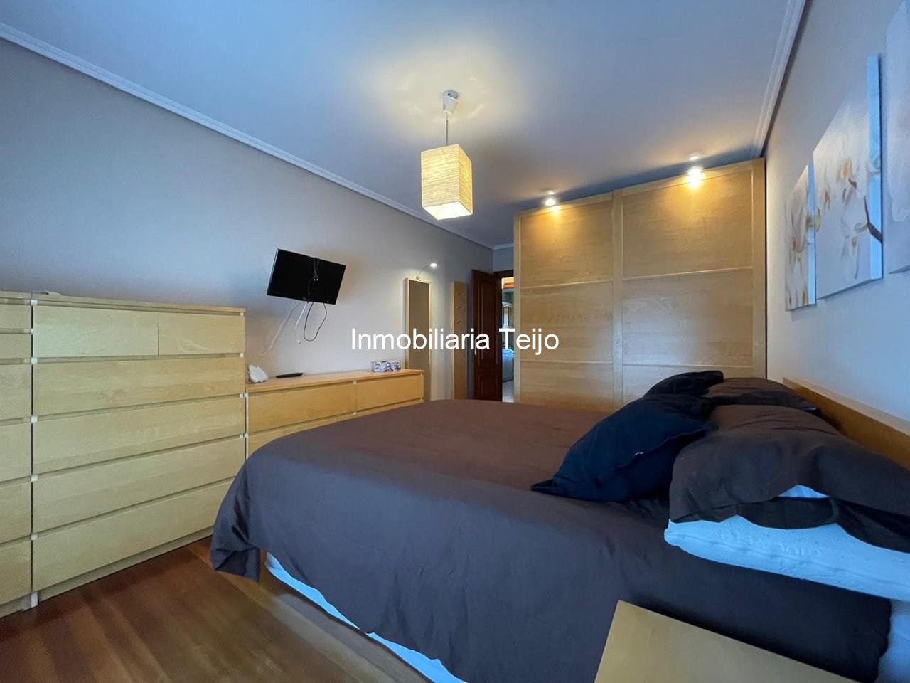 Foto 17 SE VENDE PISO MUY BIEN CONSERVADO CON PLAZA DE GARAJE, TRASTERO Y CALEFACCIÓN EN SAN JUAN