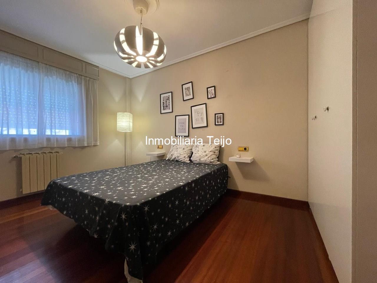 Foto 22 SE VENDE PISO MUY BIEN CONSERVADO CON PLAZA DE GARAJE, TRASTERO Y CALEFACCIÓN EN SAN JUAN
