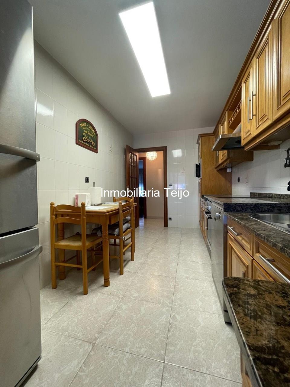 Foto 5 SE VENDE PISO MUY BIEN CONSERVADO CON PLAZA DE GARAJE, TRASTERO Y CALEFACCIÓN EN SAN JUAN