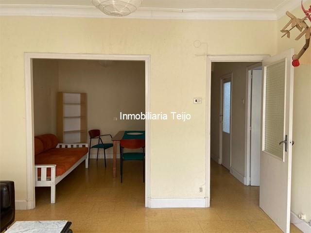 SE VENDE PISO MUY LUMINOSO EN EL CENTRO - Ferrol