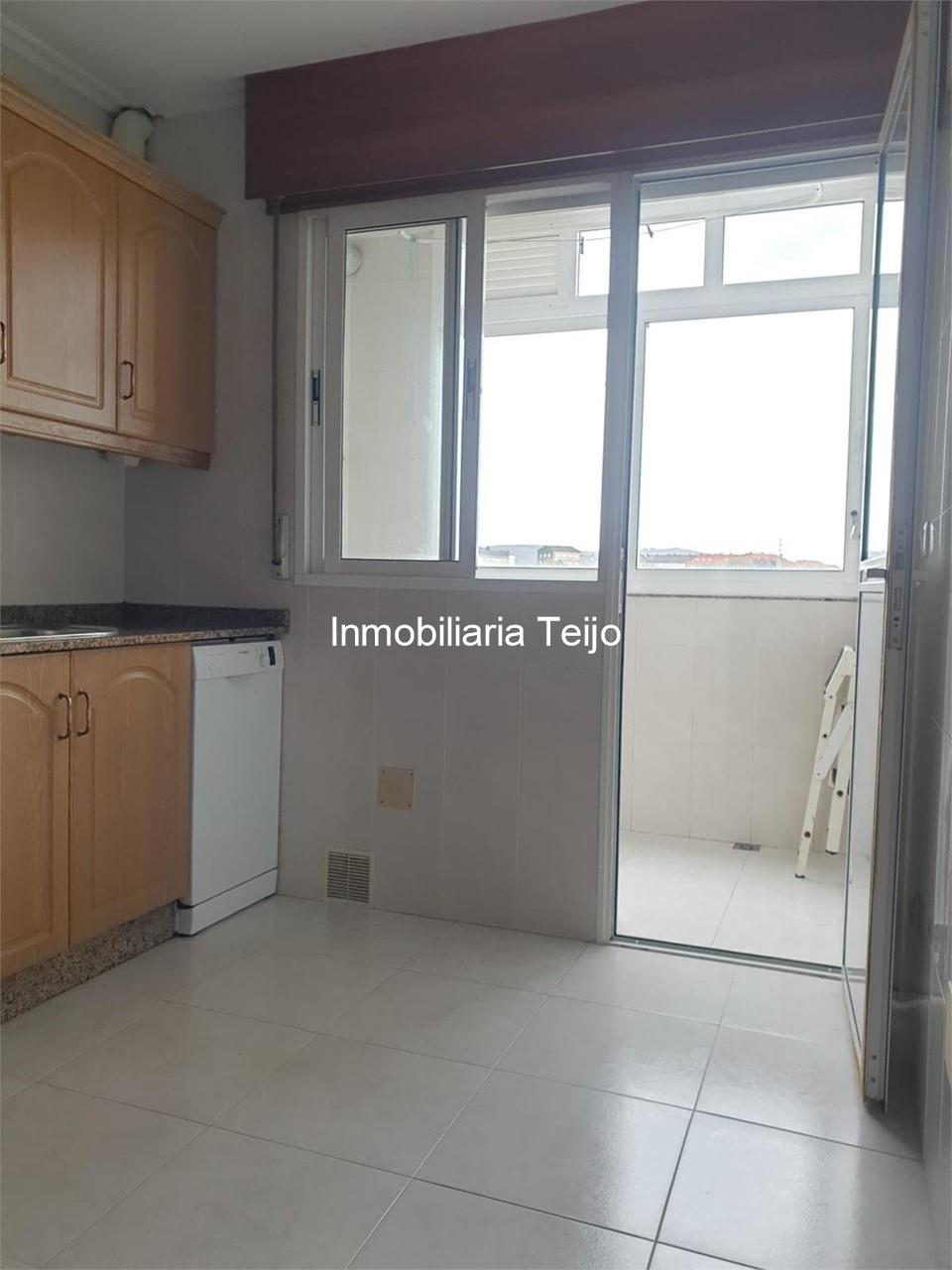 Foto 5 SE VENDE PISO MUY LUMINOSO EN SANTA MARINA