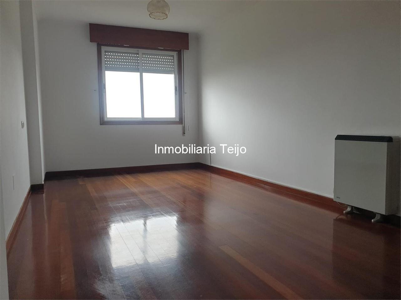 Foto 9 SE VENDE PISO MUY LUMINOSO EN SANTA MARINA