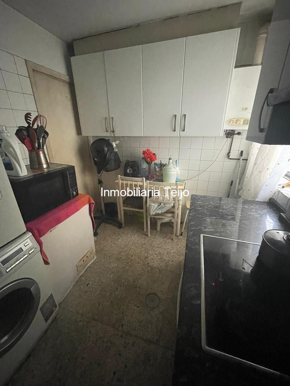 Foto 4 SE VENDE PISO PARA REFORMAR EN ESTEIRO. SIN ASCENSOR. CON TRASTERO Y PLAZA DE GARAJE.
