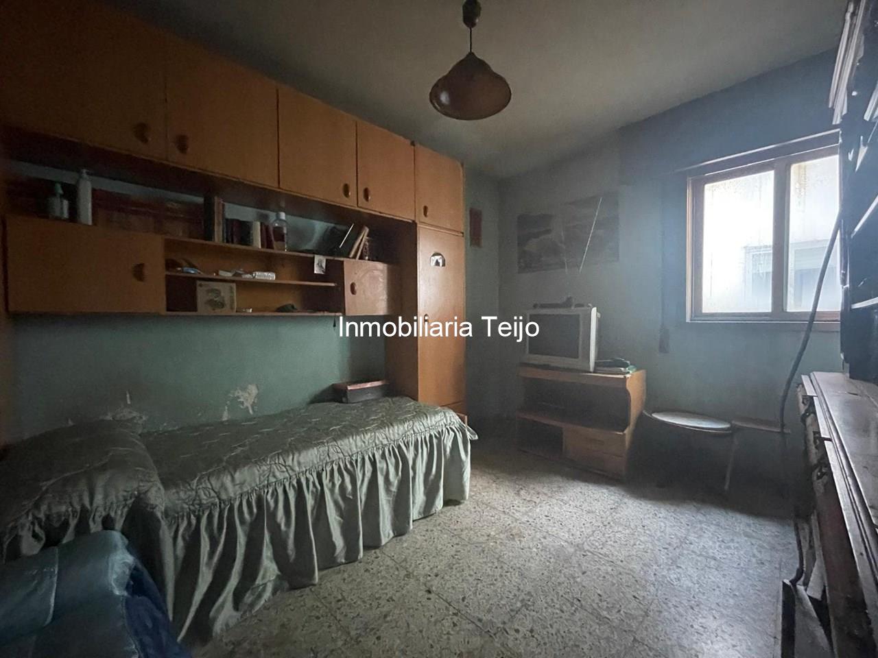 Foto 7 SE VENDE PISO PARA REFORMAR EN ESTEIRO. SIN ASCENSOR. CON TRASTERO Y PLAZA DE GARAJE.