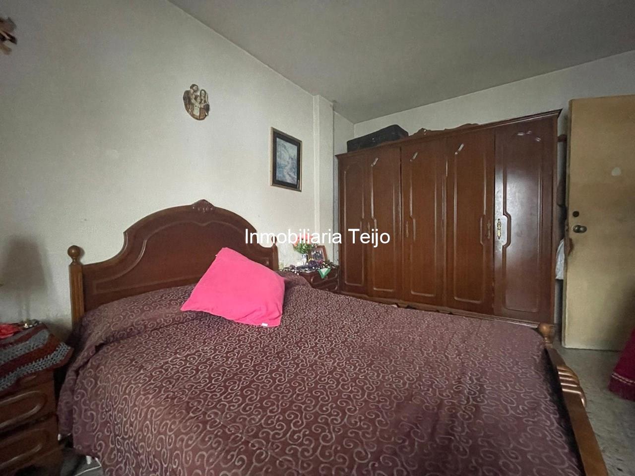 Foto 8 SE VENDE PISO PARA REFORMAR EN ESTEIRO. SIN ASCENSOR. CON TRASTERO Y PLAZA DE GARAJE.