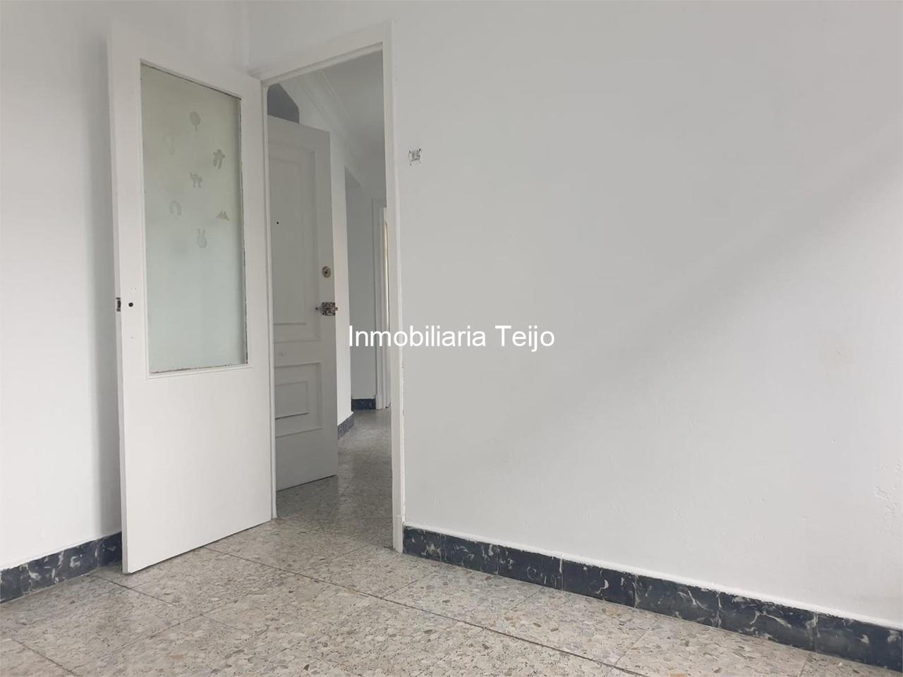 Foto 5 SE VENDE PISO PARA REFORMAR EN JOANE